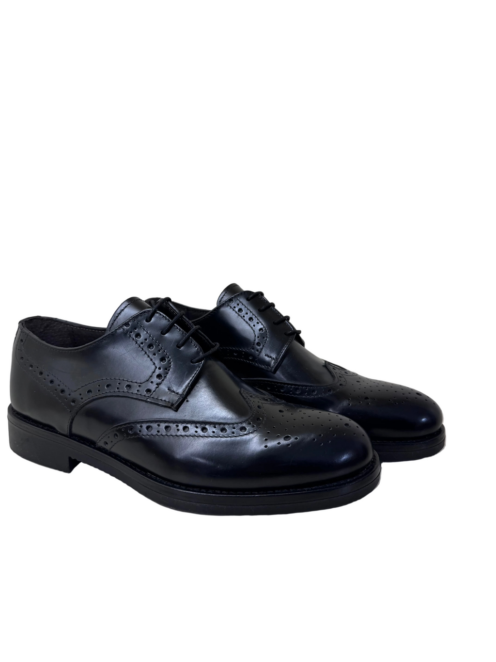 DERBY IN PELLE NERA STRINGATA